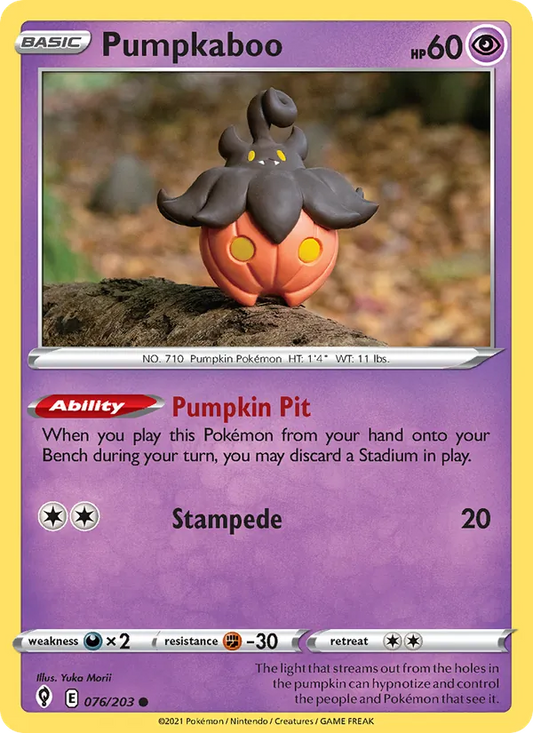 Pumpkaboo Normal 076/203 Evolving Skies Pokémon Card